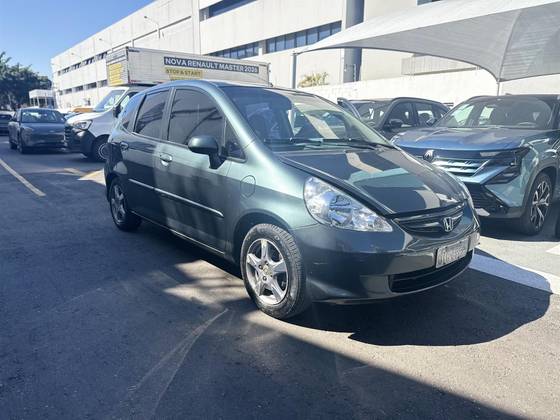 HONDA FIT 1.4 LX 8V FLEX 4P MANUAL HONDA FIT 1.4 LX 8V FLEX 4P MANUAL